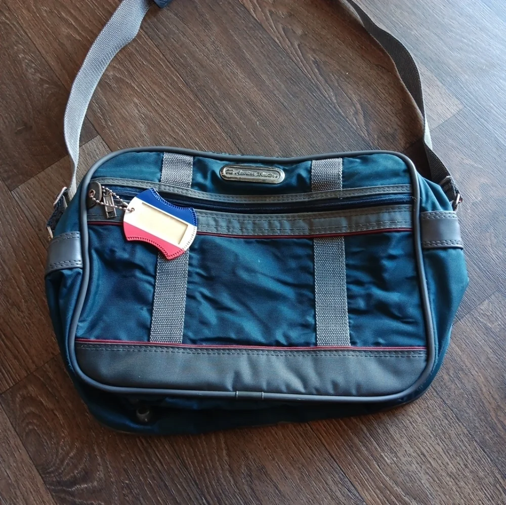 Vintage AMERICAN TOURISTER Travel Bag Luggage 15
